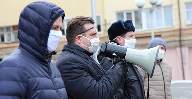 Мэр Иваново через мегафон призвал горожан к самоизоляции