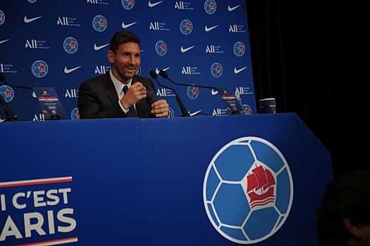 Сравнение первой и современной эмблем клубов чемпионата Франции: «ПСЖ», «Монако», «Марсель», «Лион»