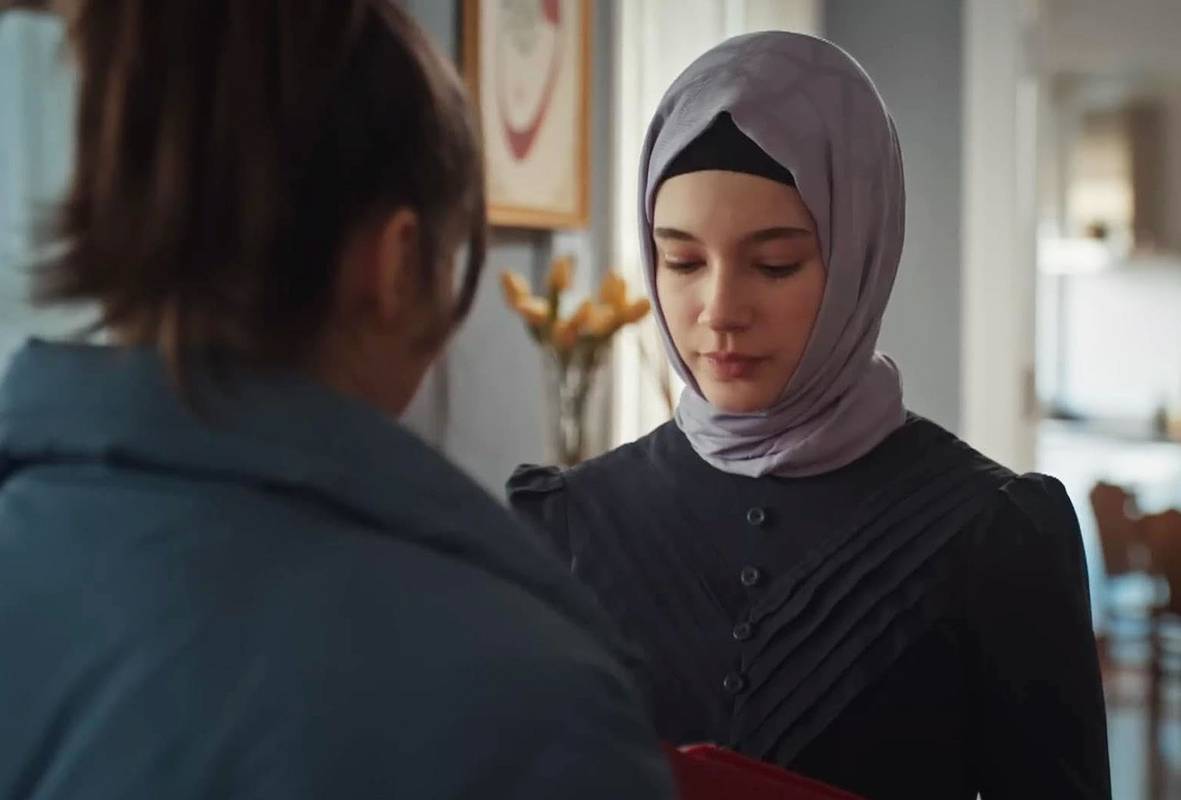 Сериал «Красные бутоны» (Kızıl Goncalar), 2023 год: сюжет, актеры, будет ли второй сезон
