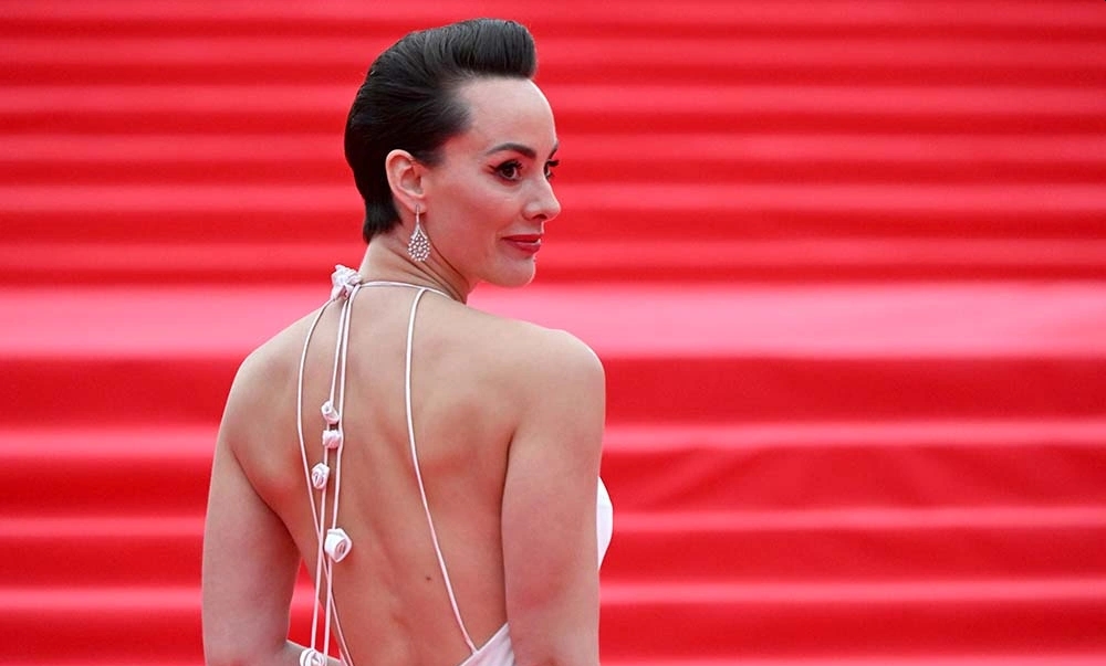 Премиальный автомобиль актрисы Софьи Ская сгорел в Петербурге