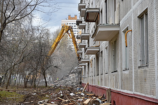 16 старых домов снесли в январе по программе реновации