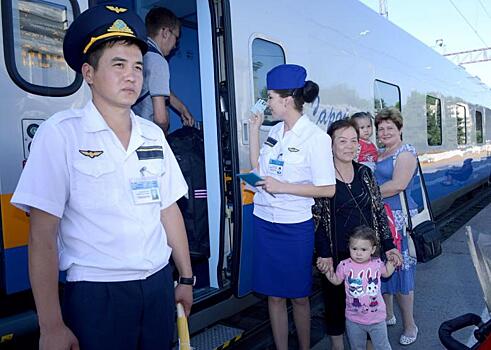 Проводников поездов в Казахстане обучают по системе агентов ЦРУ