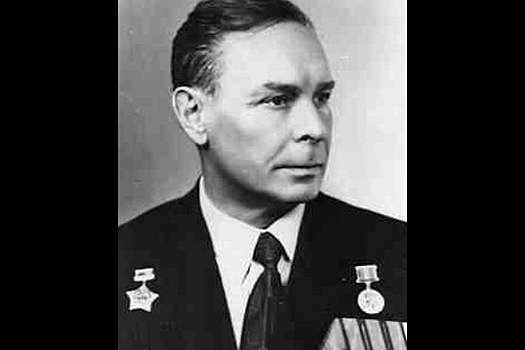Яков Брежнев: за что брата генсека называли \"балериной\"