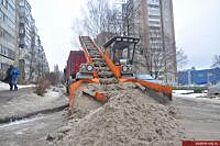 В Волгограде грязный снег незаконно сбрасывали вблизи жилых массивов