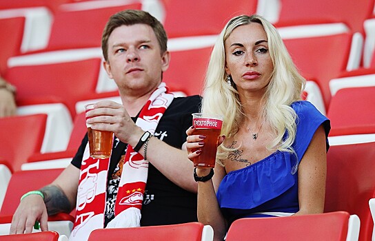 Клубы с лобби на уровне правительства России работают по вопросу разрешения пива на футболе