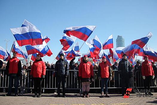 На Первомай в Томске пришли тысячи человек: «Празднуем в особенное время»