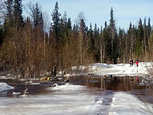 Вездеход ушел на дно вместе с нефтяниками