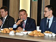 Минниханов попробовал губадию в новом ресторане быстрого питания «Тубэтэй»