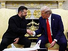 Зеленский и Трамп обменялись подарками на встрече