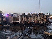 В Аксайском районе спасатели потушили пожар на трассе М-4 «Дон»