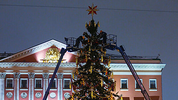 Более 80% новогодних елей демонтировали в Москве