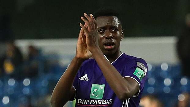 «Арсеналу» интересен хавбек «Андерлехта» Локонга как альтернатива Невешу