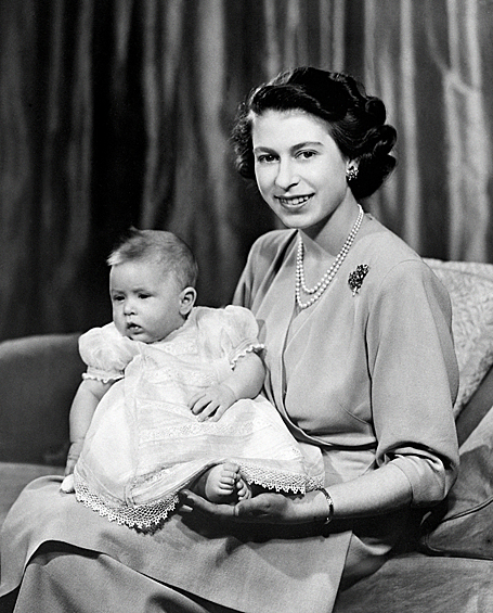 Принцесса Елизавета и принц Чарльз, 1949 год