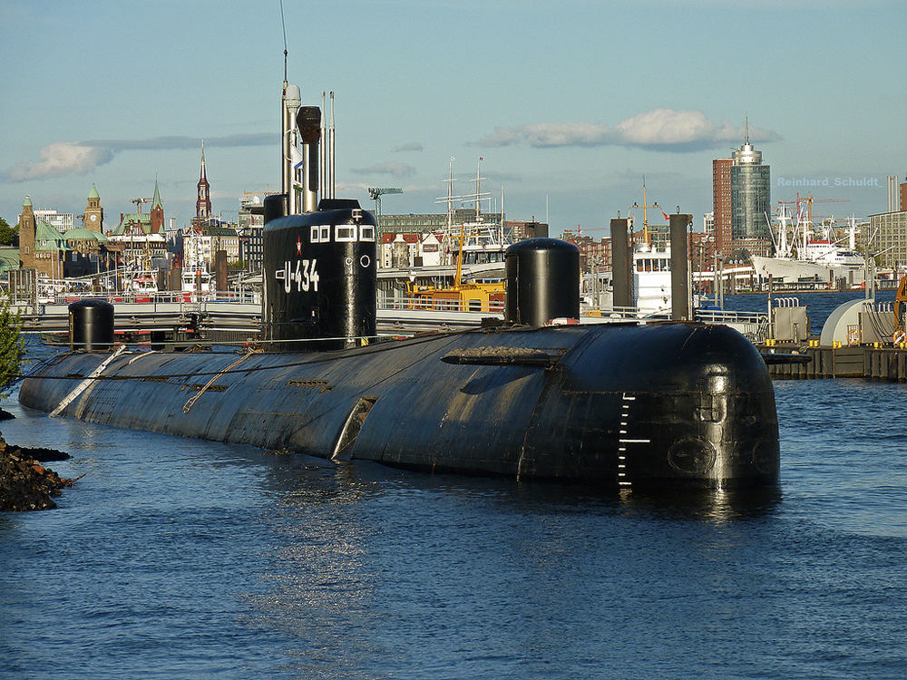 Подводная лодка U-434, Гамбург, Германия