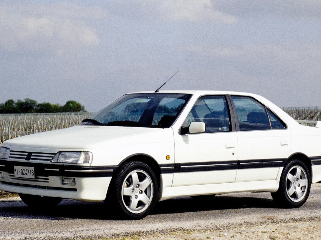 В Иране вернут на конвейер седан Peugeot родом из 1980-х - Рамблер/авто