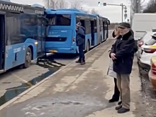 В Москве пять человек пострадали в аварии с автобусами