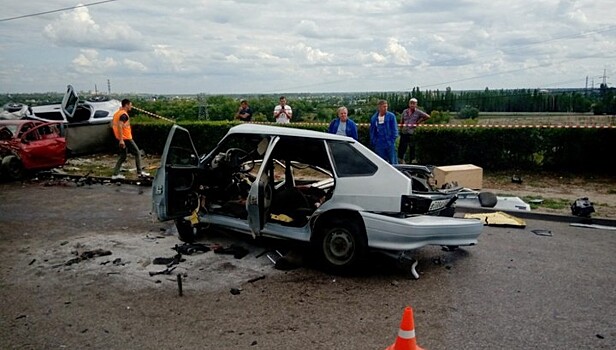 Два человека погибли в массовой аварии на мосту через Волжскую ГЭС