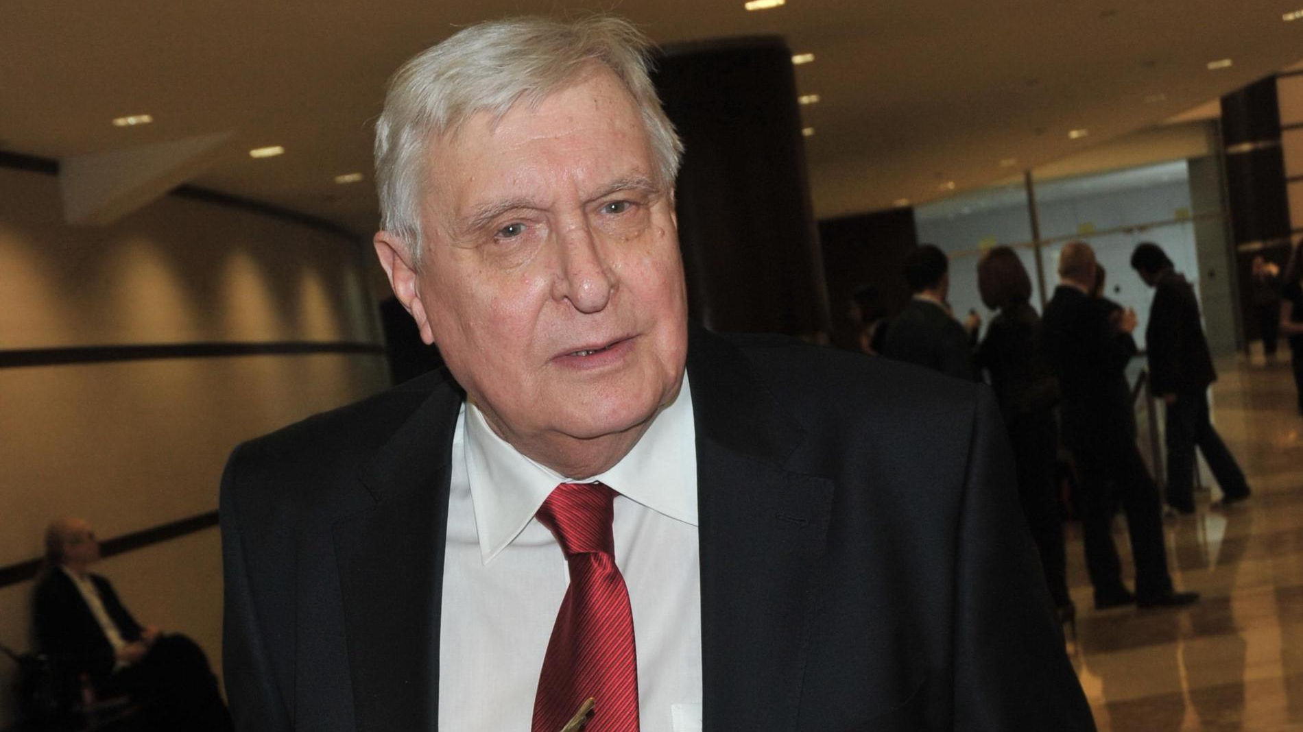 Олег Басилашвили проводил в последний путь свою супругу Галину Мшанскую