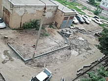 При благоустройстве двора балаковской многоэтажки проигнорировали просьбы жильцов о парковке