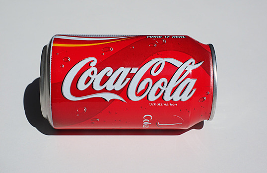 Coca-Cola в России будет продавать свою газировку под брендом «Добрый кола»