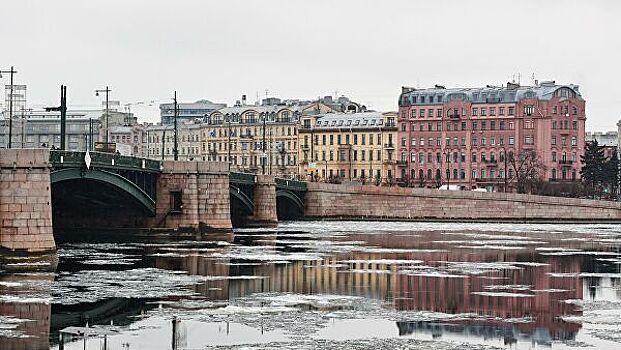 Дамбу в Петербурге частично закроют из-за угрозы подъема уровня воды