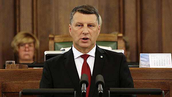 Экс-президенту Латвии присвоили статус свидетеля в деле о коррупции