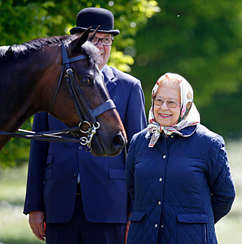 Почему Елизавета II перестала ездить на лошадях, которых так любит