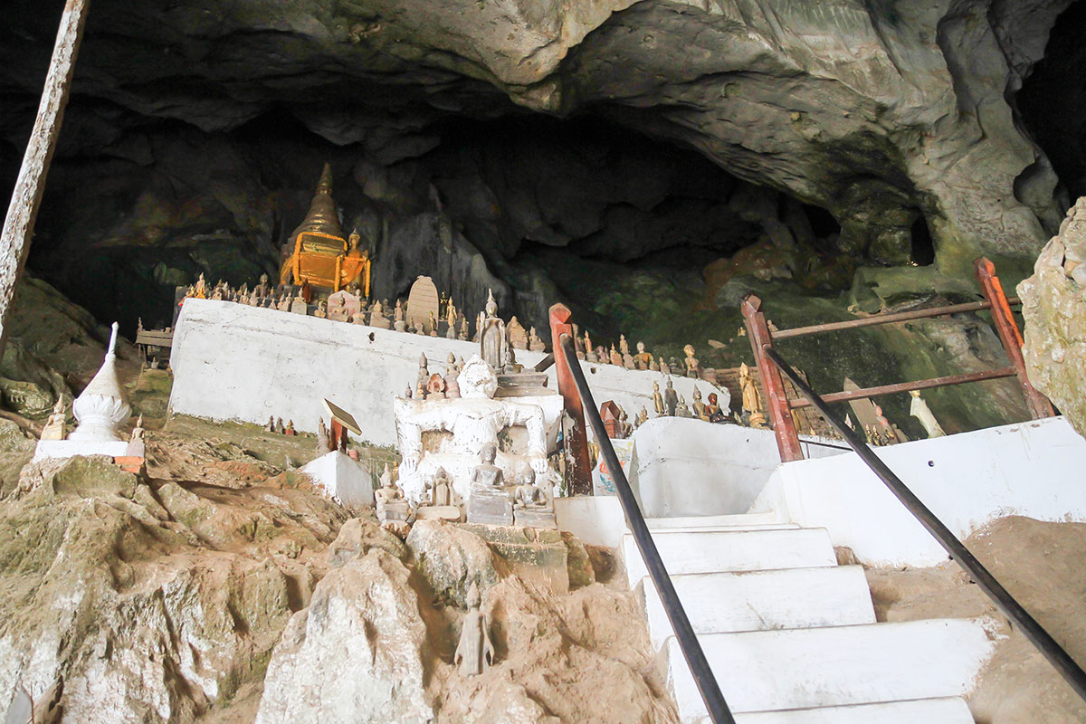Пещеры Пак У, Луангпрабанг, Лаос, Азия