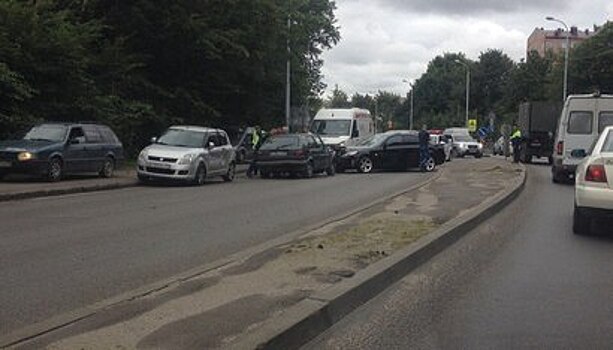На ул. Гагарина столкнулись BMW и Volkswagen, есть жертвы