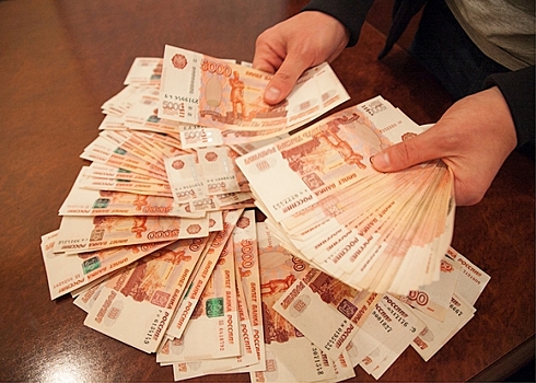 Жительница Новокузнецка отдала лже-банкиру 3,6 миллиона рублей