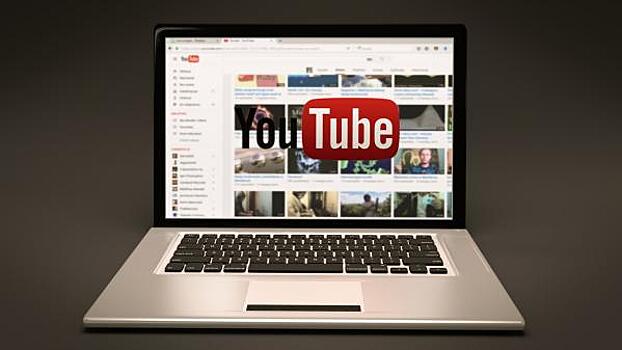 YouTube присвоил американцам права на гимн России