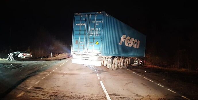 Женщина пострадала в ДТП с грузовиком на донской трассе