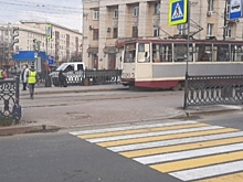 На площади Революции обустроили наземный пешеходный переход