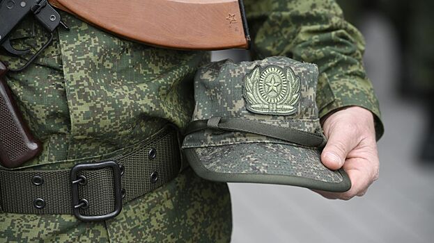 Названа сумма пенсии, которую получают военные в России