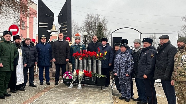Памятники в честь героев-земляков открыли нижегородцы в Год защитника Отечества