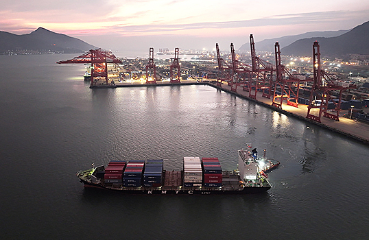 Китай развивает грузовые маршруты в Арктическом регионе