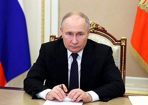 В Кремле ответили на вопрос об участии Путина в юбилее высадки в Нормандии