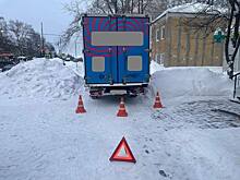 В Кирове водитель Ford при движении задним ходом сбил пенсионерку