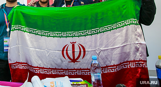 Арабист Чупрыгин: черный флаг мести вывешен для мобилизации населения в Иране