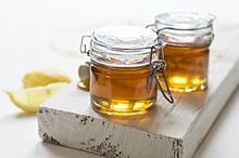 Влипли в фальсификат. Почему натуральный мёд всё чаще вытесняет «химия»