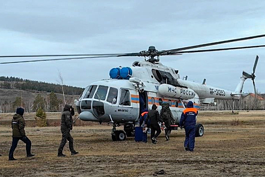 Якутских спасателей срочно направили в Ленский район