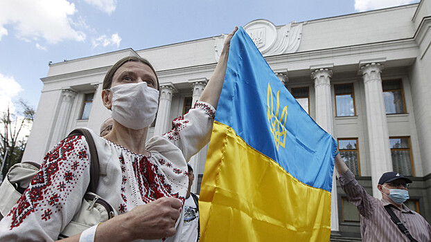 На Украине подсчитали потери из-за присоединения Крыма к РФ