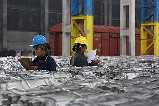 Таджикистан планирует увеличить выпуск алюминия до 300 тысяч тонн