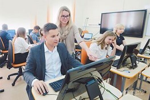 В Снежинске предложили ученикам донашивать платья педагогов