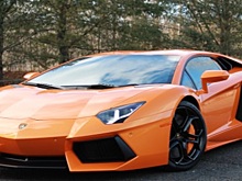 В Екатеринбурге школьник на электросамокате врезался в Lamborghini стоимостью 20 млн рублей