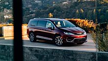 Минивэн Chrysler Pacifica подорожал в РФ на 150 тысяч рублей