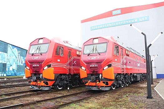 Новый состав фирменного поезда "Красная стрела" прибыл в Санкт-Петербург