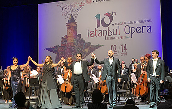 Солисты Большого театра с триумфом выступили в Стамбуле