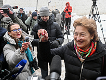 Как выселяли Ларису Долину