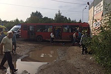 Водитель протаранившего стену в Перми автобуса "дыхнул в трубочку"